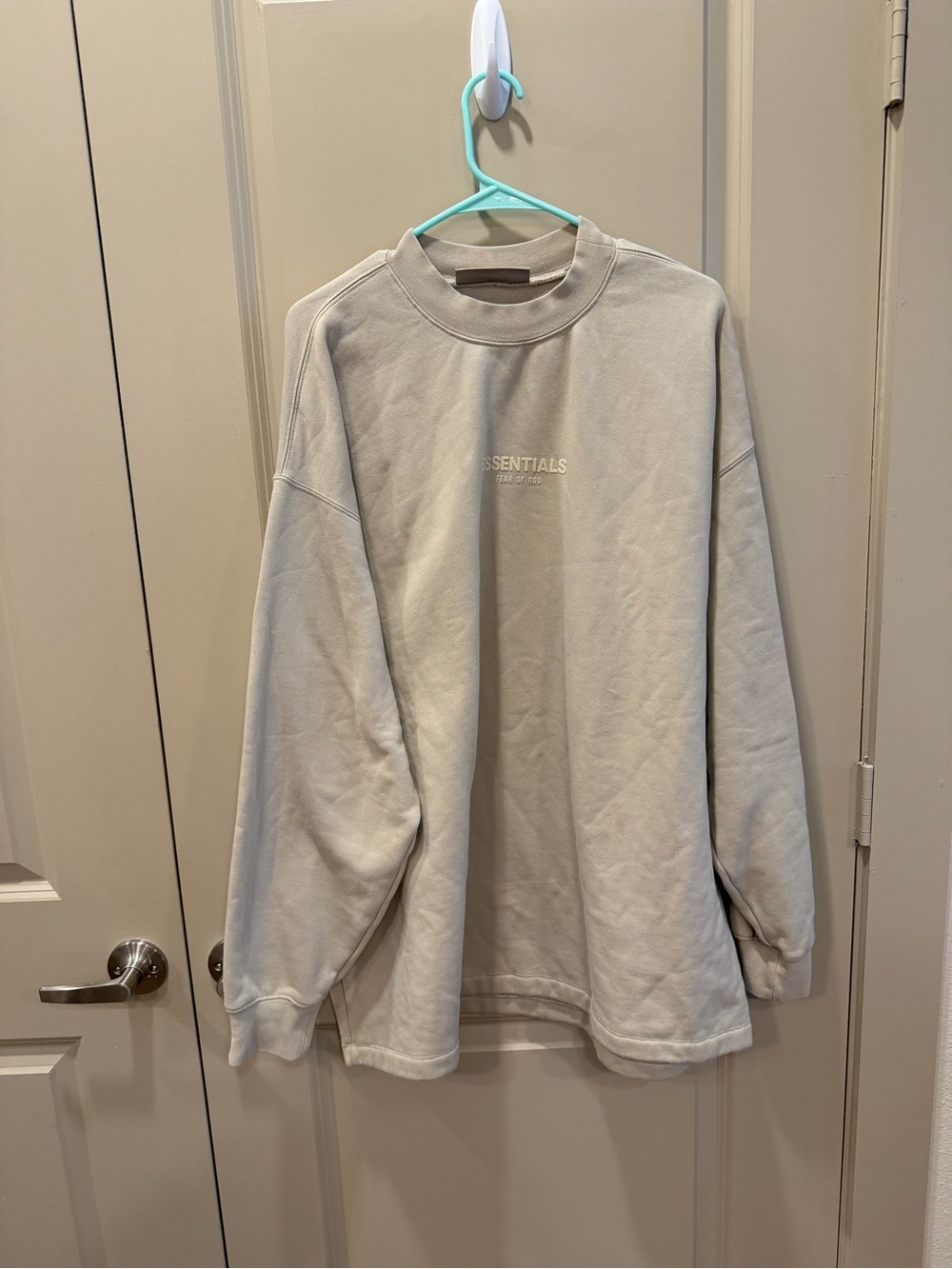 ESSENTIALS Women’s Crewneck Sweatshirt in Light Beige